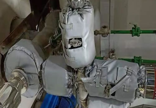 高溫管道<a href=http://m.jmwfg.com.cn/e/tags/?tagname=%E4%BF%9D%E6%B8%A9%E9%9A%94%E7%83%AD target=_blank class=infotextkey>保溫隔熱</a>衣